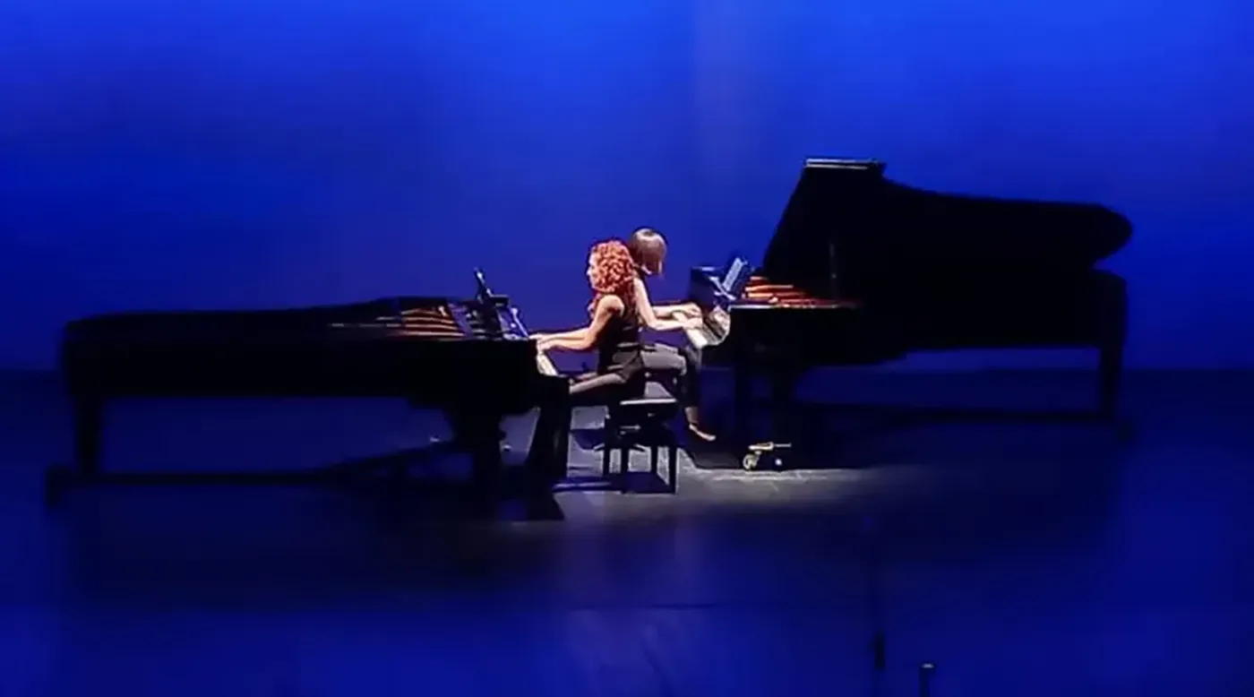 Daniela Salinas - Lilia Salsano “A dos pianos”